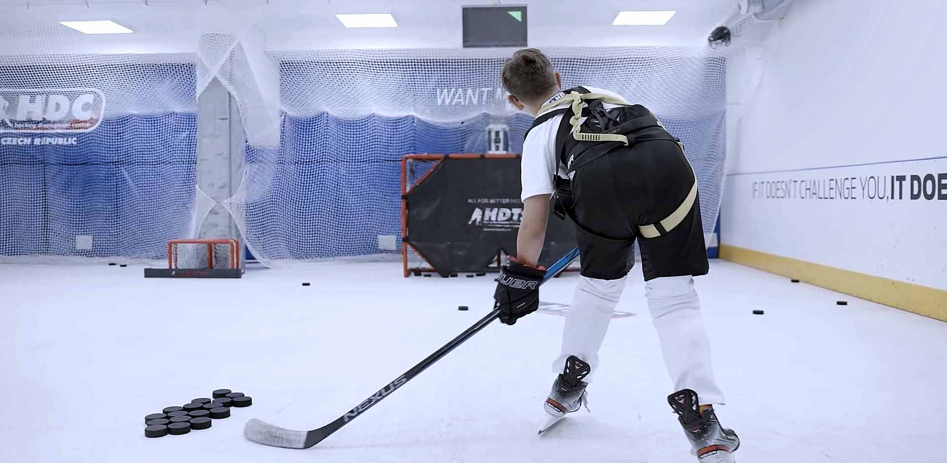 Shooter Standalone smart hockey goal