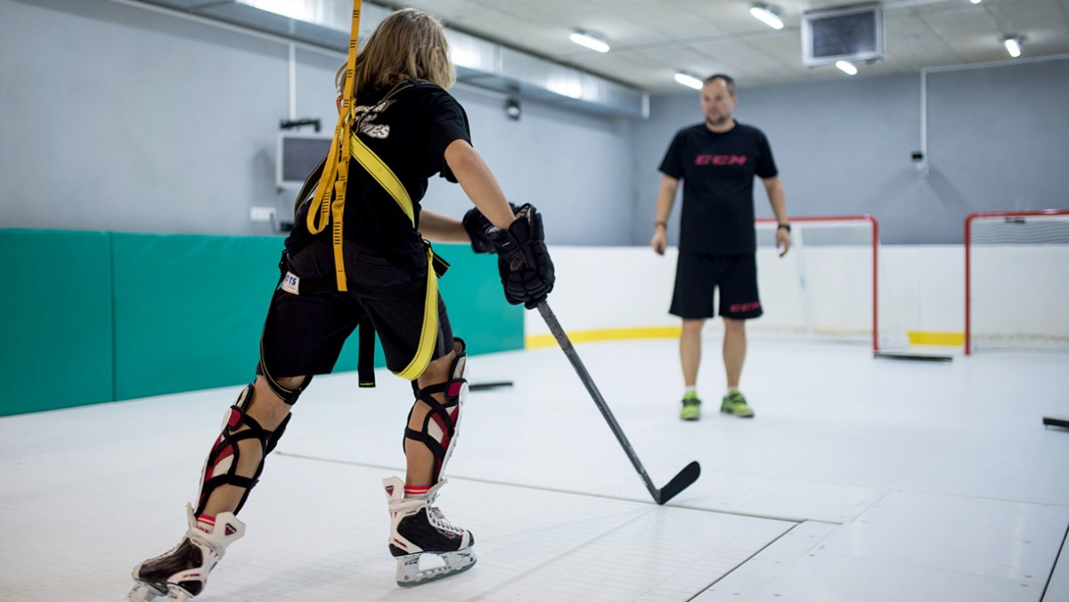 Skating treadmill in hockey training center