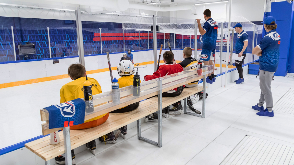 Индивидуальная тренировка по хоккею на ледовой дорожке